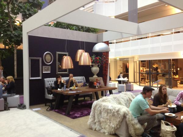 O nee, dat is toch niet de bedoeling? “@daphnetjalma: De #stijlhuizen worden zelfs gebruikt! <a href="/INTERIORSUNITE/">Interiors United</a> ”