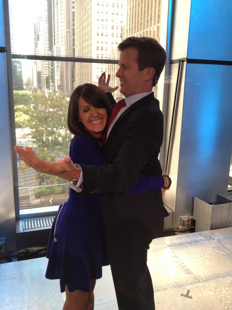Dagen McDowell on X: ". @connellmcshane + I reenacting the Pres. pizza-parlor bear hug. Withholding any comments about McMuffin's physique. http://t.co/KKbGWGv1" / X