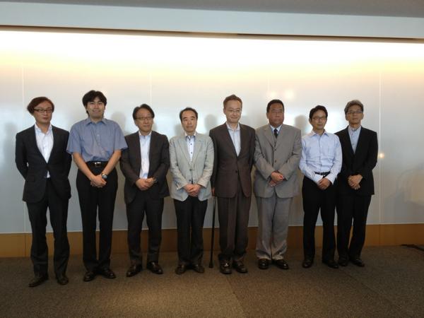 tetsuokobayashi's tweet image. この組み合わせ！ RT @nobi:  左からツイッターの牧野さん、Googleの賀沢、東北大学いまむ、一つとんでNHK、2つとんでゼンリンの方 #bigdataWS