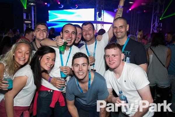 mr_b_2_u's tweet image. #PITP2012 @coloursofficial