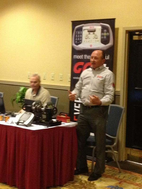 CharliKMatthews's tweet image. Need Alignment Tools? Mike's got it! @VibrAlign at #PumpTec