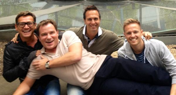 NickyByrne's tweet photo. Thts our 1st lift ! RT @RichardAArnold: @sidowen5 @MichaelVaughan &amp;amp; @nickybyrneoffic @bbcstrictly #allboystogether! http://t.co/iZ6hYScS