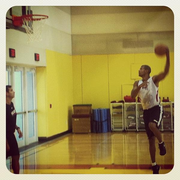 teamfire305's tweet photo. Checkout @shanebattier putting in work today getting ready for the season ! ARE YOU READY? #TeamFire #miamiheat http://t.co/kZ5RN5n6