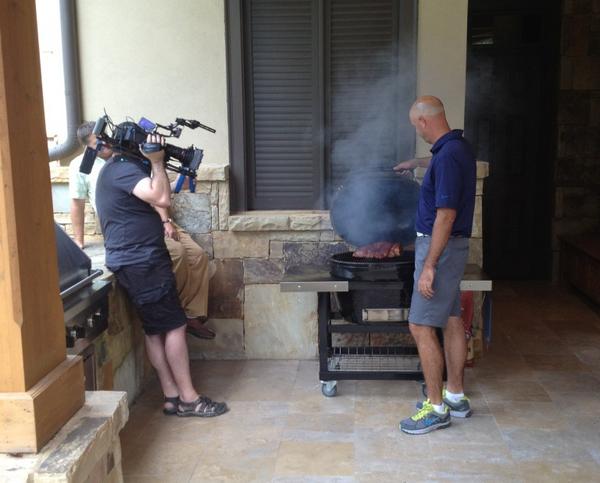 Thanks <a href="/stewartcink/">Stewart Cink</a> for sharing grill tips for @tweetkingsford. Coming soon to grilling.com! #SwineAndDandyBBQ