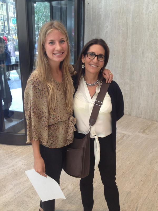 vaupa971's tweet photo. Adi V &amp; Bobbi B :) http://t.co/uoOtUywX