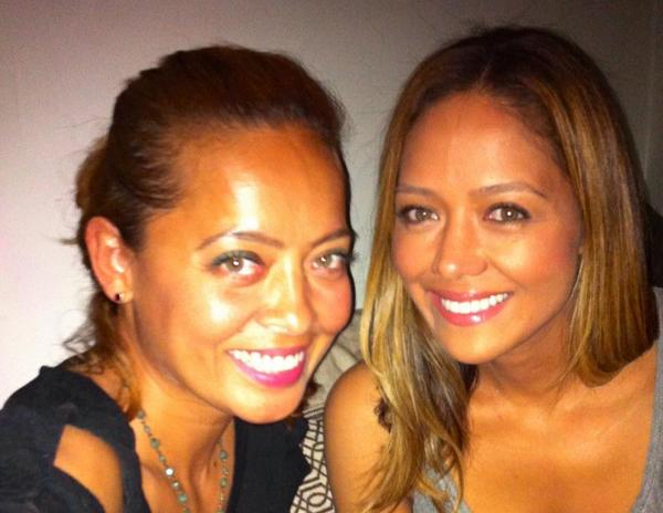 aslkaraoke's tweet photo. Family makes things right. XOXO http://t.co/xhrjJ0dCmk