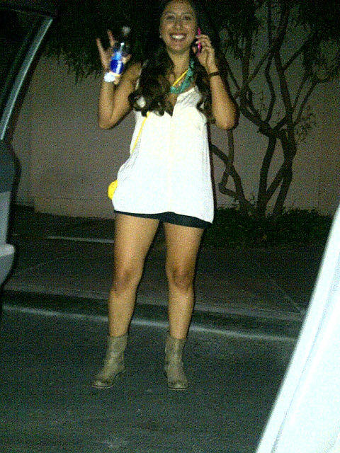 AlexGilbertLV's tweet photo. Good times tonight, prima @VanessaCasas, looking good for pretend-dmb! http://t.co/BFFnZTCz