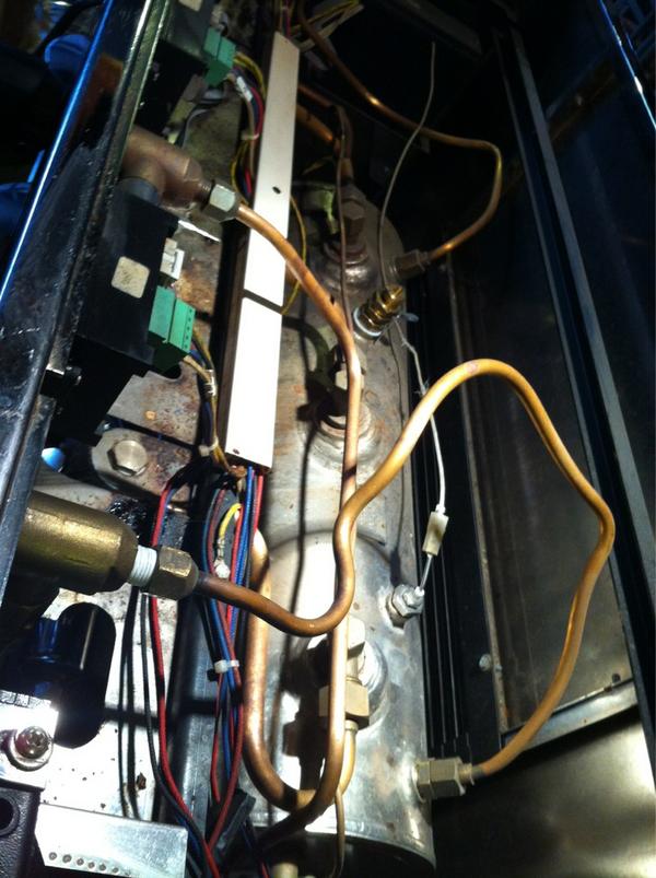 mrskatmus's tweet image. @coffeerepairguy how're we looking? #junkmachine