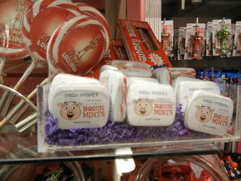 DrewAdamsCCA's tweet photo. Photo from this summer's short trip to NYC to visit some friends. I couldn't help myself from stopping at Dylan's! http://t.co/6OJ7c68k