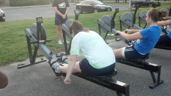 HofstraCrew's tweet image. I think you&apos;re doing it wrong... #VarsityProblems #NoHandle