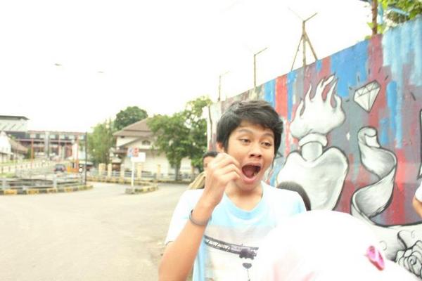 AbdullahAFS's tweet photo. Bakir love you paketu!! @mbakirshoddiqin http://t.co/3OrhAw3K