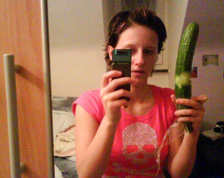 Lauren On Twitter Lauren Tait Vs Cucumber Tdhgixej