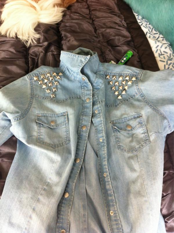 char21lotte's tweet image. Why didn't I take fashion at Uni #DIYdesigns