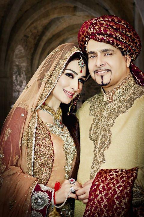 RealReemaKhan's tweet photo. Everyone has been asking me for wedding pics. Here is one for you all :) http://t.co/WQxcCvpi