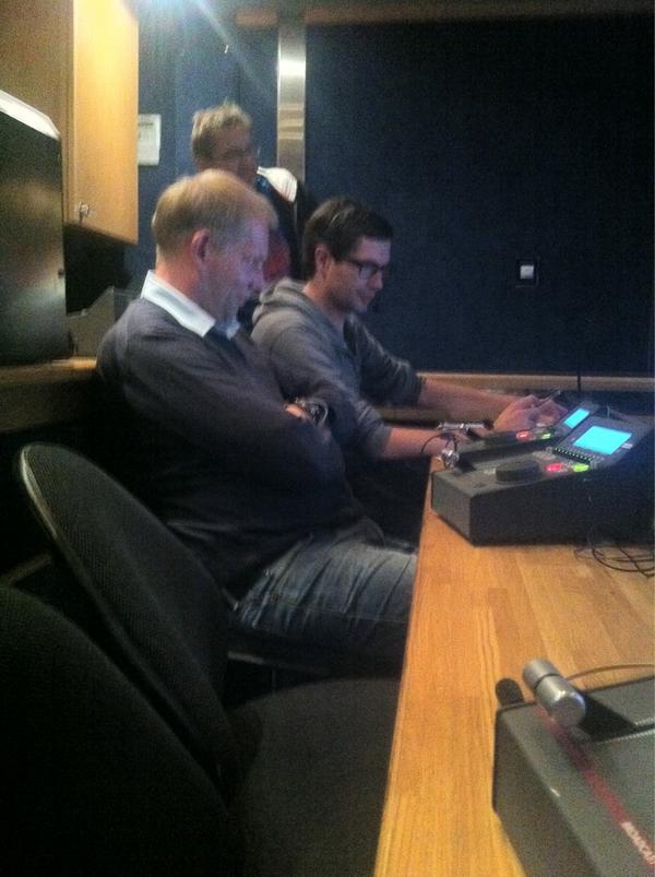 Yes!Geschafft! Alex spielt noch den Spielbericht für Kompakt nach Salzburg....und Premiere geglückt.