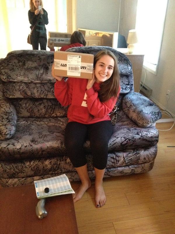 samanthapalmers's tweet image. You gots a package ;) lmao #besttiming