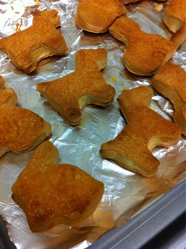 CaptainYvonne's tweet photo. CaptainYvonne's bakery shop http://t.co/qhbBakgl
