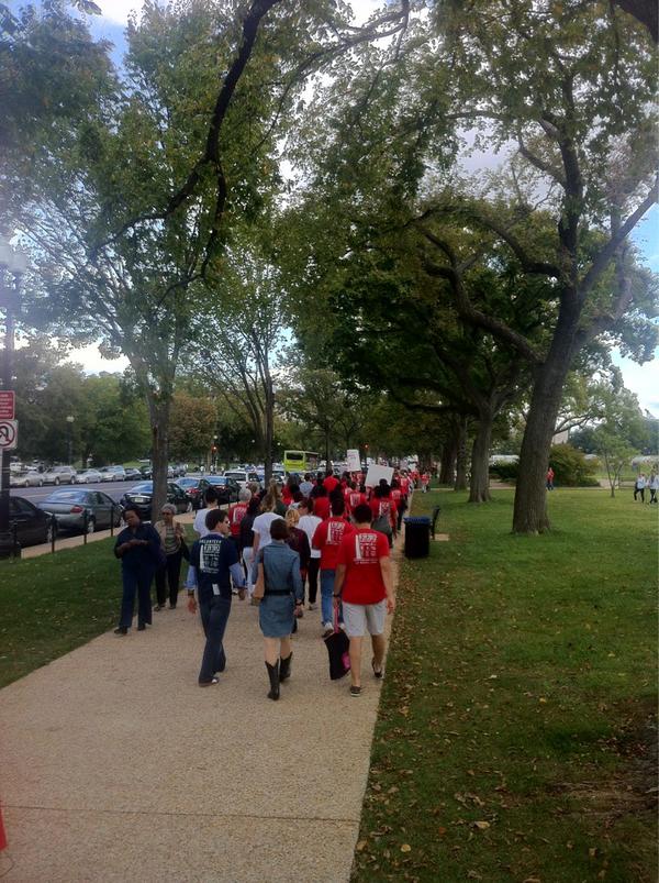 LisaHeleneDB's tweet image. It&apos;s been an inspiring day with 1800 modern abolitionists at #smswalk - thank you survivors &amp;amp; activists!