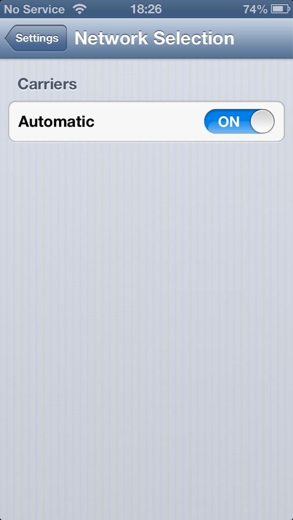 Soulopoulos's tweet image. Bij wie is de @MobistarNL #nanoSIM van #MobiPhone5 ook nog steeds niet geactiveerd na 24 uur? #NoService