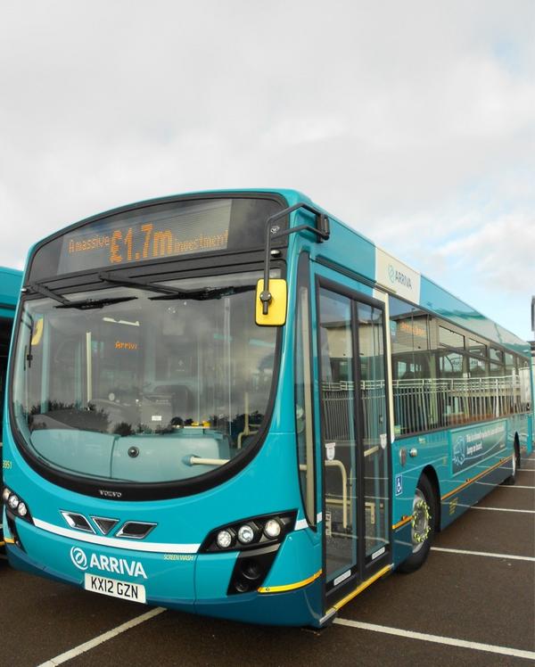 Chris__Heaney's tweet image. 1 of the 11 new buses unveiled today that will run on the new Luton-Dunstable guided busway #Busway #Travelchoices