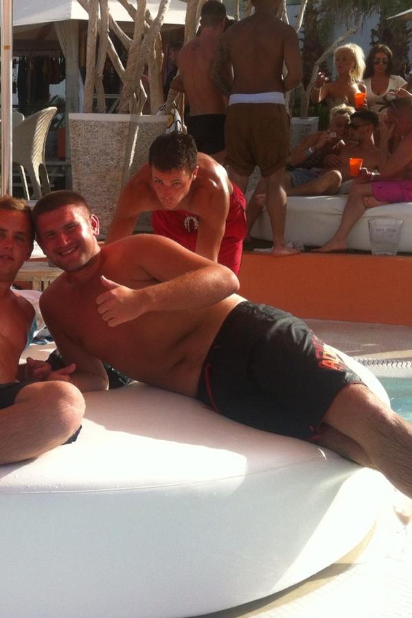 markboy87's tweet image. Would do anything to be back there depressed