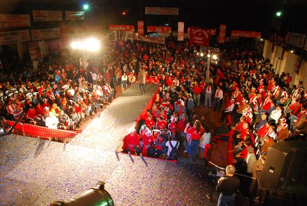 aojeda's tweet photo. "@jzacariasirun: Multitudinario apoyo en San Lorenzo. http://t.co/WHzq2a0O"@Ivan_ANR