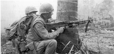 #USMarine w/Company C, #1stBattalion #5thMarines fires his #M60 machine gun at an enemy position #VietnamWar #HonorVets