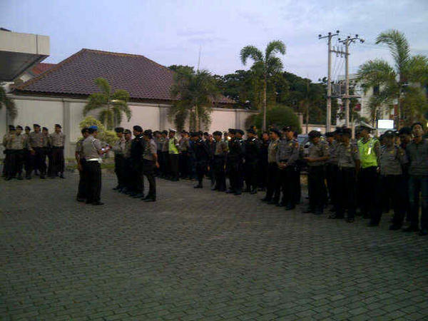 Apel pasukan personil Polrestabes Makassar dalam rangka Pengamanan Debat kandidat calon bupati Takalar
