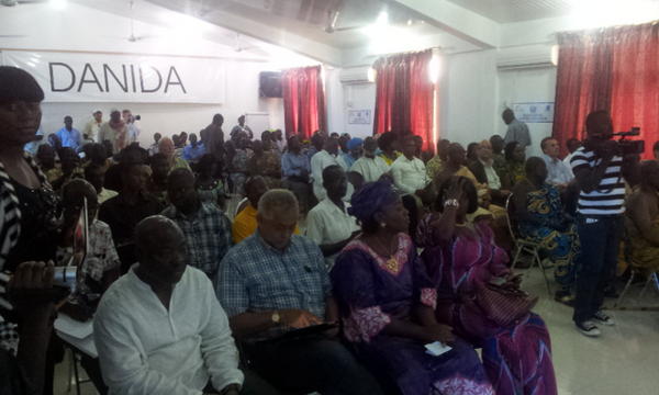 carllyjay's tweet image. Media briefing on #FOBB @fagroghana . The eastern corridor rural fibre will have a secondary data centre