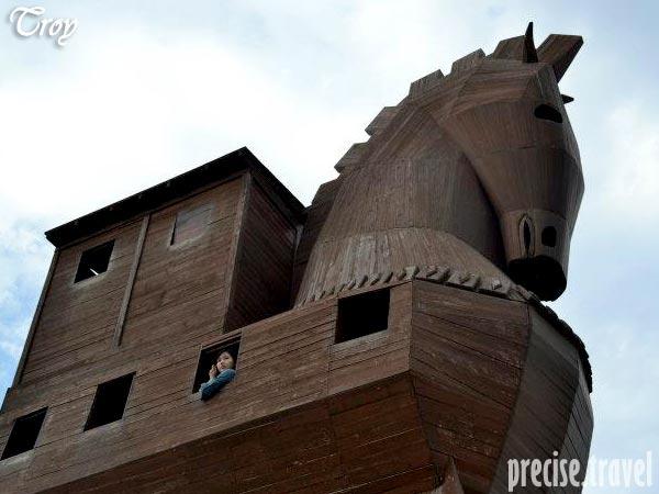 TouringIstanbul's tweet photo. Troy Tour http://t.co/X2QpuRDW http://t.co/9WzTWt0w