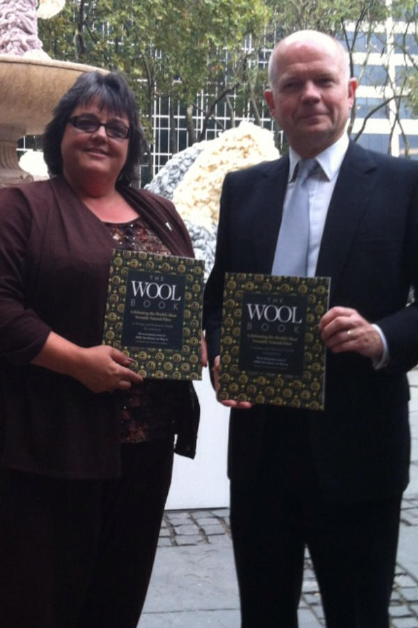 fabfloorsmag's tweet image. Publisher (our very own Margo Locust!)  presents the masterpiece to British foreign secretary! #CampaignForWool