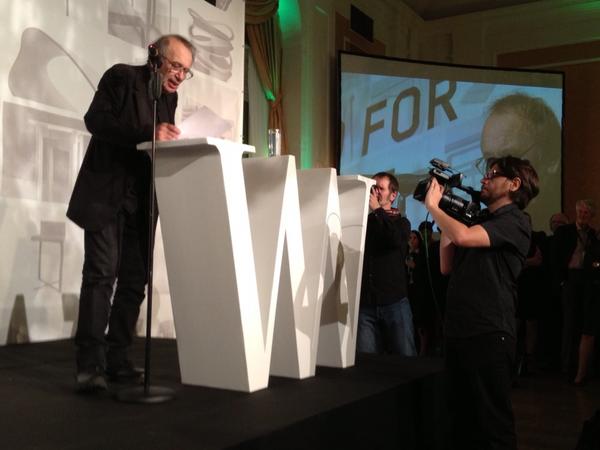 fabionovembre's tweet image. The maestro Vito Acconci lecturing #ViennaDesignWeek