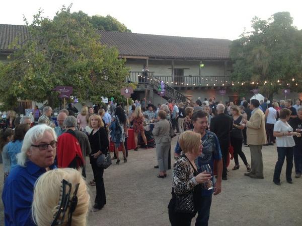 ChristineSchunk's tweet photo. RT @vintagefestival: If you're not here then where are you? #partyoftheyear #VinFest http://t.co/jxZzm2sN