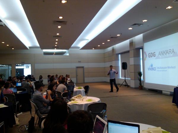 gdgankara's tweet image. #AndroidBootcamp acilis konusmalariyla basliyor...