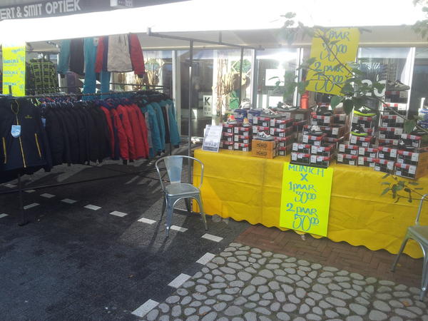 Vandaag id marsdiepstraat superaanbiedingen Brunotti winterjassen vanaf €29!! Op onze marktkraam thv Kikkert optiek