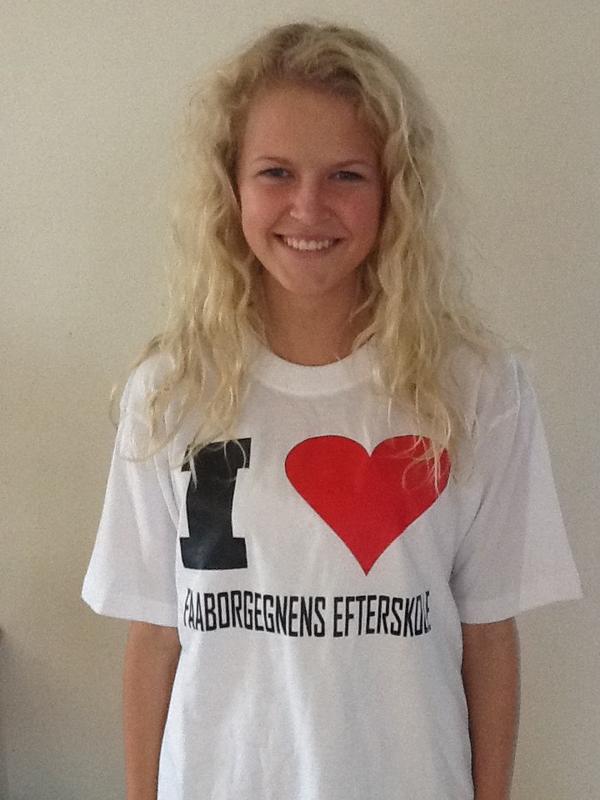 Faaborgegnens's tweet photo. VIND denne t-shirt. Retweet denne tweet og du deltager i lodtrækningen om t-shirten med skriften #ILoveFaaborgegnens http://t.co/IUOR79kx
