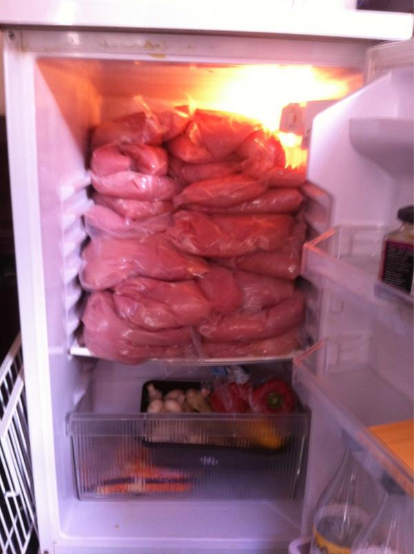 charliefoxhill's tweet image. Strong meat to veg ratio in the fridge @MarkyDeaville #rigbuilder
