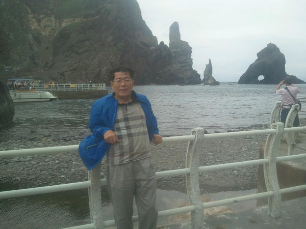 lee273273's tweet photo. 해양도시소방 상임위원회의 국내연수가 2박3일 일정으로 울릉도/독도에서 진행되었습니다. 처음 독도를 보는 순간 아름다움에 대한 감동과 더불어 우리 영토에 대한 애착과 소중함이 밀려왔습니다. 독도여 영원하라...! http://t.co/a4NsH8vf
