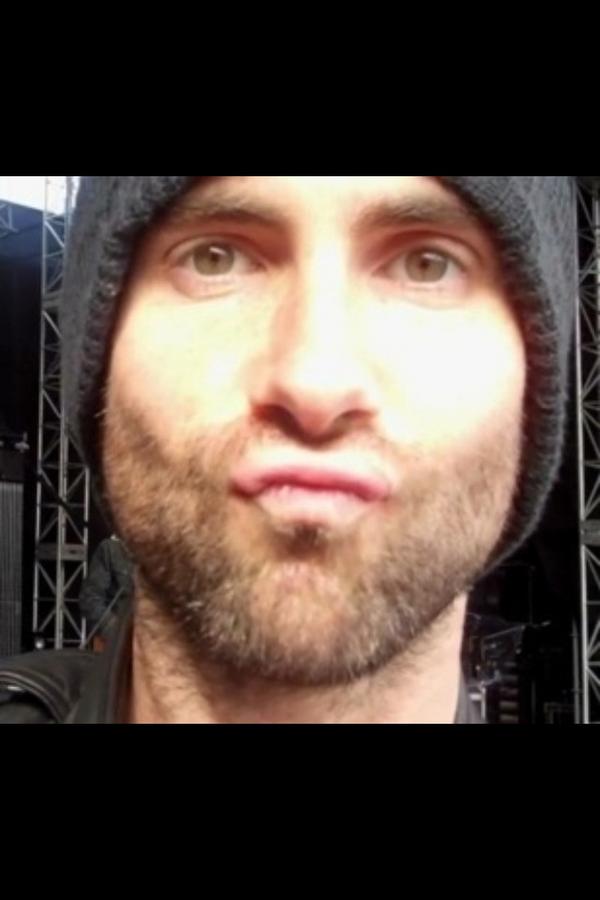 AllAboutAdam_ tweet picture