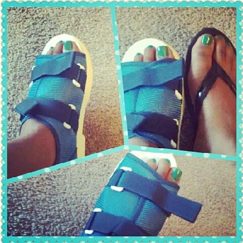 My space shoe lol!!! #fracture #foot #spacedout http://t.co/zGhNDbX4<a href="/tag/fracture"class="tags">#fracture</a><a href="/tag/foot"class="tags">#foot</a><a href="/tag/spacedout"class="tags">#spacedout</a>