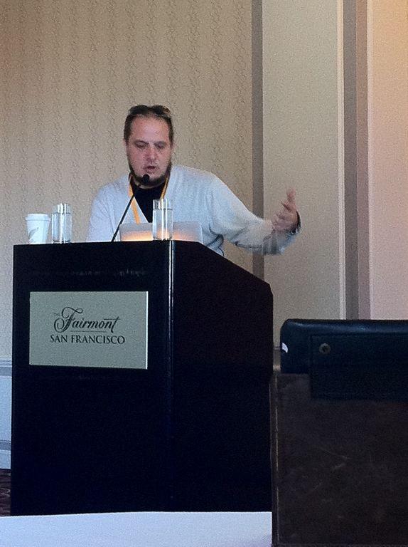 scottfoe's tweet photo. I did the industry a favor and taught everyone the proper way to make out with girls. #GameDesignCon with @auradeluxe http://t.co/qv5Te6Nz