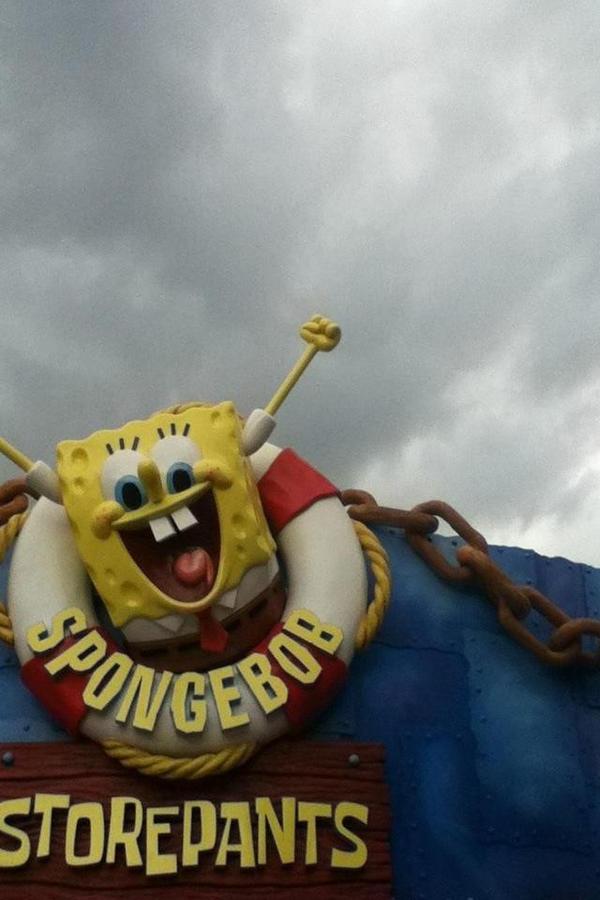 Better pic of the store #spongebob #universalstudios #shopping #store  #squarepants