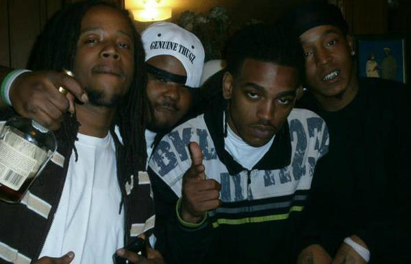 GTHUGZALWAYZENT's tweet photo. S/O 2 @GenuineThugz http://t.co/wE0bm56Z
