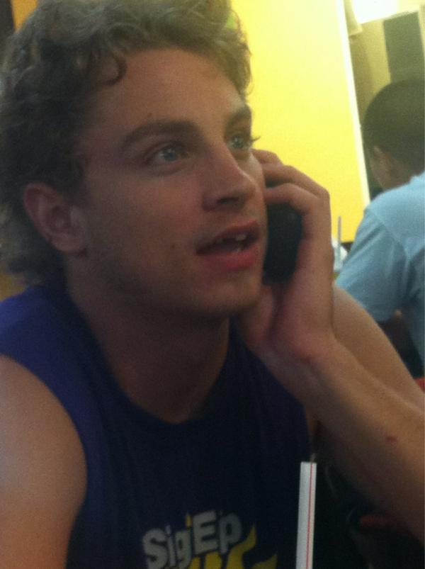 blainesmith5's tweet image. #redneck #toothlesswonder