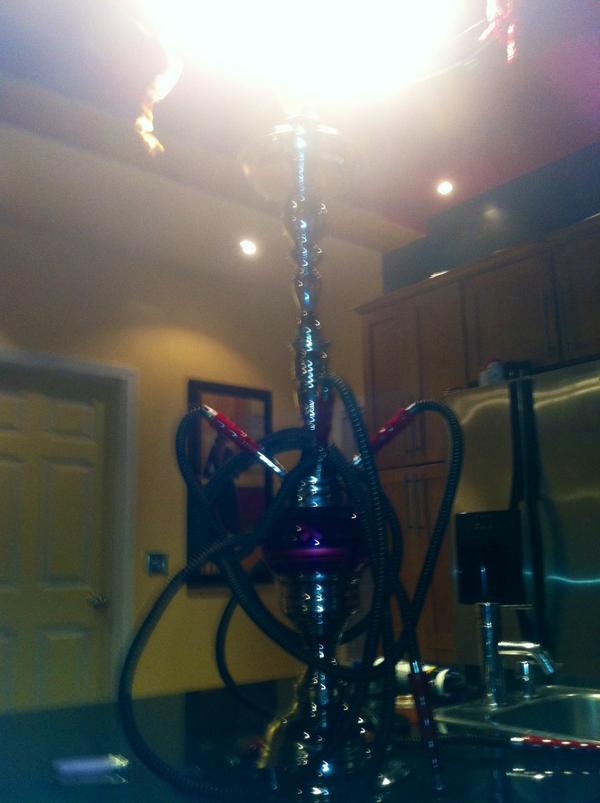 ajayyowens's tweet image. RT "@ShoelaceJake: #ReallyDad in the middle of the kitchen -_- http://t.co/sgDISyz4"