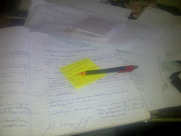 MsKay_Zm's tweet image. #HateUni :&apos;(