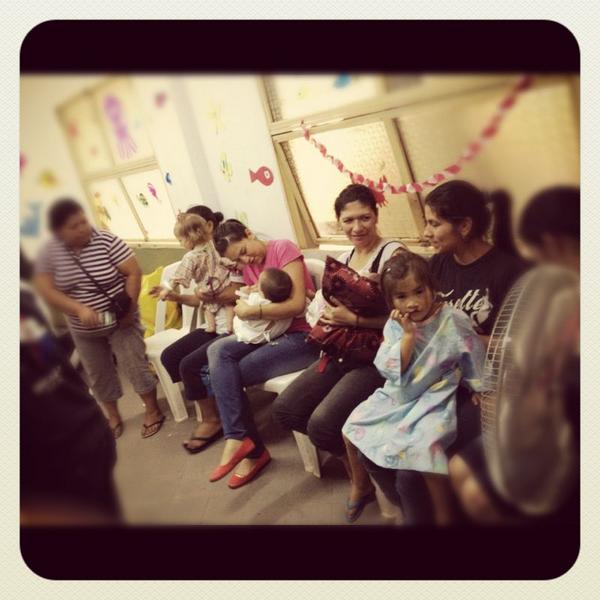 opsonrisapy's tweet photo. Ya están los primeros 5 pacientes listos para recibir sus nuevas sonrisas :) http://t.co/K8hsGZqo