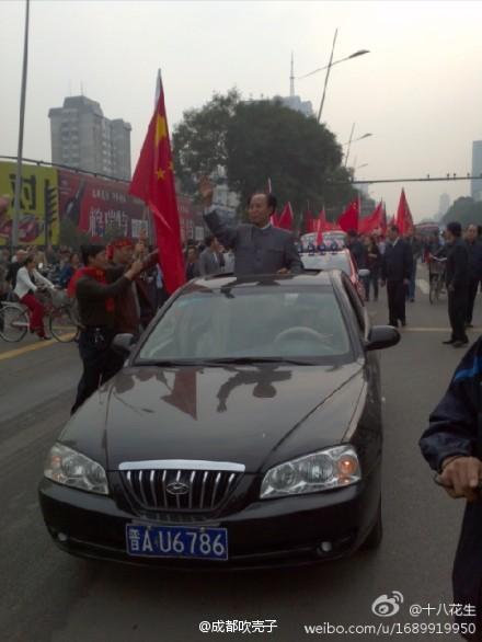 maozedong's tweet photo. Saying hi to all my lovely fans. http://t.co/XKQLpTvC