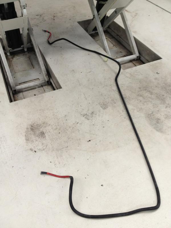 ReinierKTM's tweet image. ff een plus kabel van de mini vervangen, paaaaah #3meter #nieuweeropenrijden