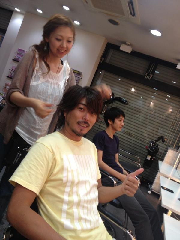 Inagaki51's tweet photo. 今日は遅くからゆりこ、かいちゃんありがとう😊

 RT @yurico8888: 専属スタイリストかよりと
専属口だしストあたしと
専属なにもしてないてっぺい…

ぃぃ感じに☮ http://t.co/g9DjoeeP